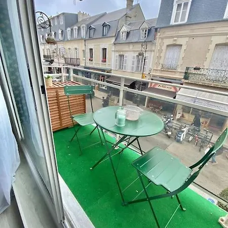 Superbe Studio Balcon Emplacement Nº1: Place Morny